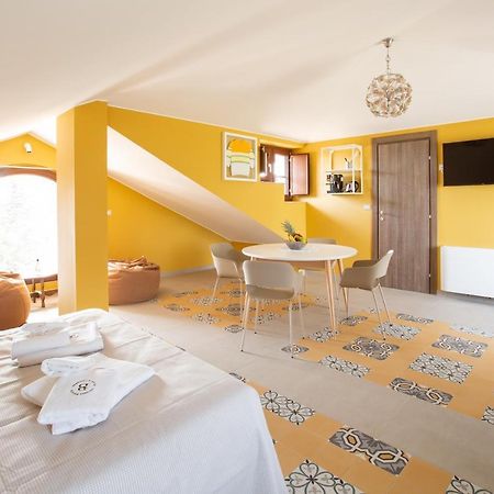 Locanda Ballaro Relais Di Campagna Deliceto Exterior foto