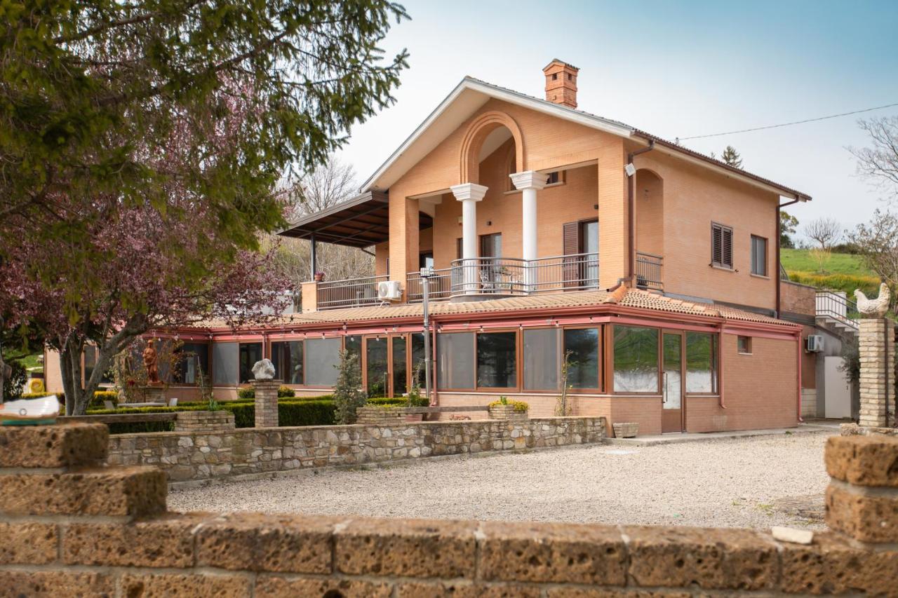 Locanda Ballaro Relais Di Campagna Deliceto Exterior foto