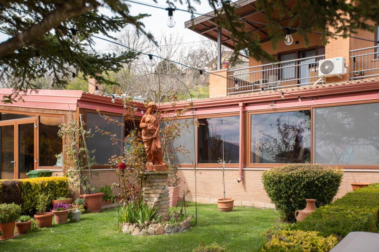 Locanda Ballaro Relais Di Campagna Deliceto Exterior foto